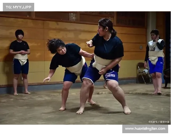 现代女相扑:挑战传统与性别边界的力量对决 现代女相扑:挑战传统与性别边界的力量对决